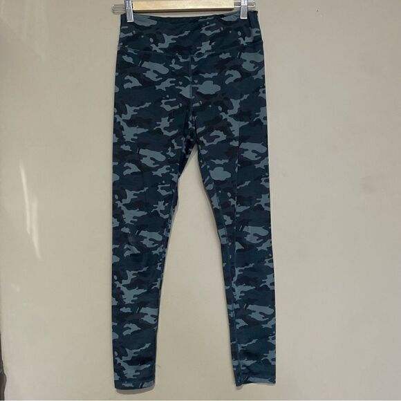 Kyodan Grey Camo Hi Rise Athleisure Leggings Womens Size S/M - Picture 1 of 6